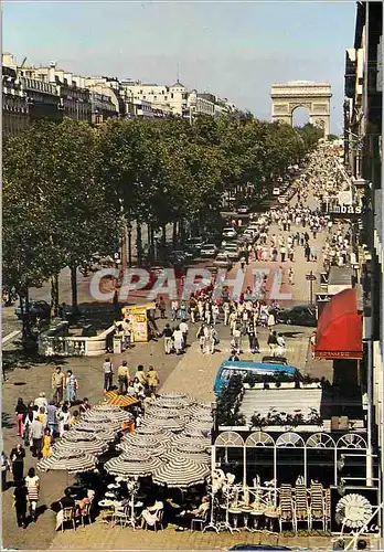 Cartes postales moderne Paris L'Avenue des Champs Elysees au Fond L'Arc de Triomphe