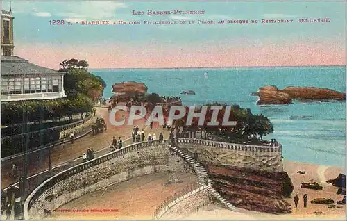Cartes postales Biarritz Les Basses Pyrenees Un Coin Pittoresque de la Plage au Dessus du Restaurant Bellevue