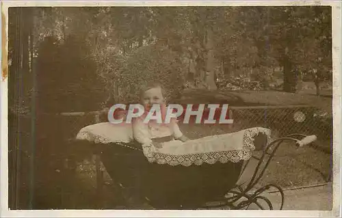 CARTE PHOTO Enfant Landeau