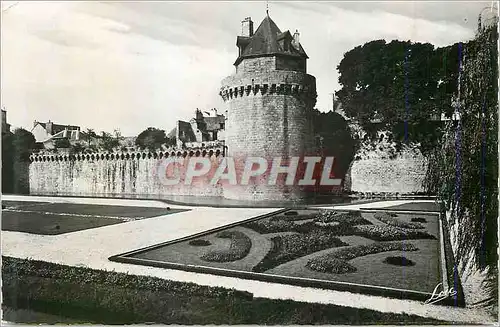 Cartes postales moderne Vannes Tour du Connetable et les Jardins