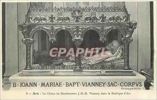 Cartes postales Ars La Chasse du Bienheureux J B M Vianney dans la Basilique d'Ars