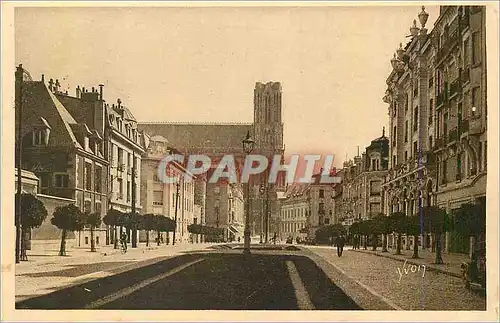 Cartes postales Reims (Marne) La Douce France Le Cours J B Langlet et la Cathedrale