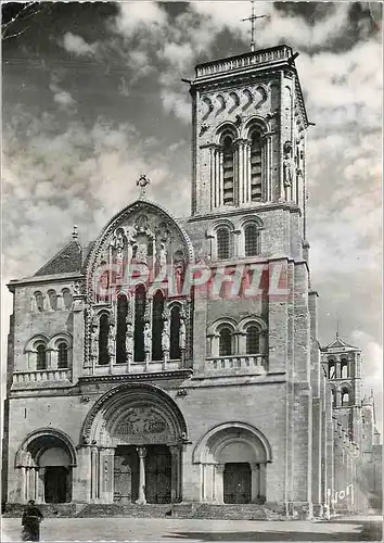 Cartes postales moderne Vezelay (Yonne) Facade Principale de la Basilique de la Madeleine (XI et XIIe s)