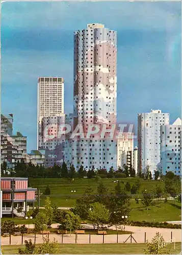 Cartes postales moderne Nanterre (Hauts de Seine) Images de France Le Parc et les Immeubles Rue Pablo Picasso