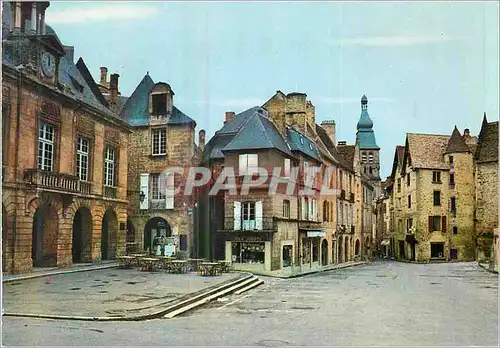 Cartes postales moderne Sarlat (Dordogne) Dans la Cite Medievale La Place de la Liberte et l'Hotel de Ville