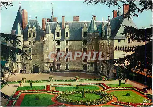 Cartes postales moderne Chateau de Langeais (Indre et Loire) Val de Loire Facade Vue de la Cour Interieure Couleurs et L