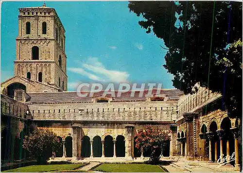 Cartes postales moderne En Provence Arles (Bouches du Rhone)Le cloitre et le clocher de Saint Trophime (XIIe siecle)