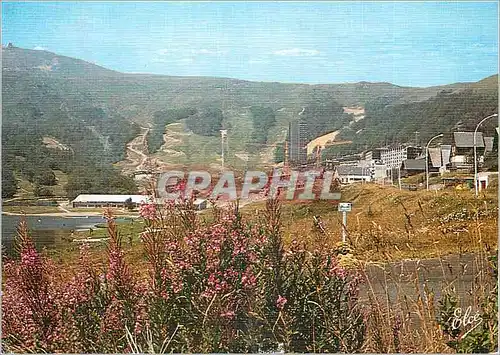 Cartes postales moderne Auvergne Pittoresque et Touristique Super Besse San Lac et ses chalets au fond le Puy de chamBou