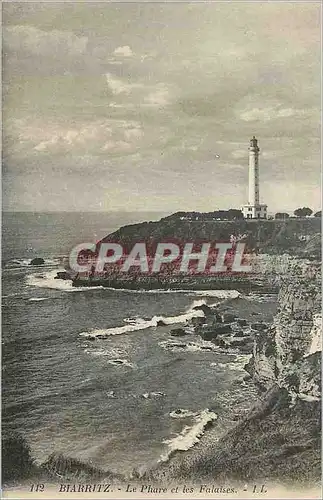 Cartes postales Biarritz Le phare et les Falaise