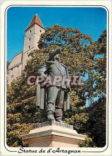 Cartes postales moderne Statue de d'Artangan et la Tour d'Armagnac Auch (Gers)