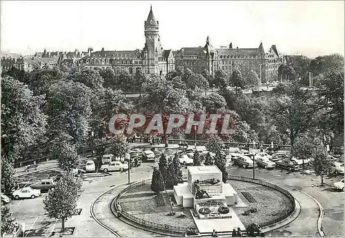 Moderne Karte Luxembourg La Place de la Consitution avec le Monument du Souvenir(1923)