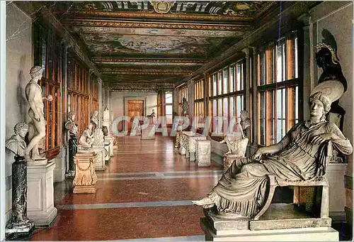 Cartes postales moderne Firenze Galerie des Uffizi Il couloir
