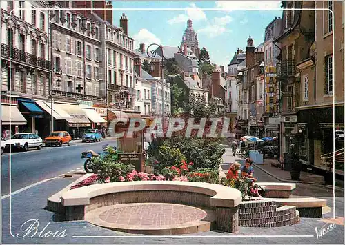 Cartes postales moderne Les Merveilles du Val de Loire Blois (Loir et Cher) la rue Denis Papin Au fond la cathedrale Sai