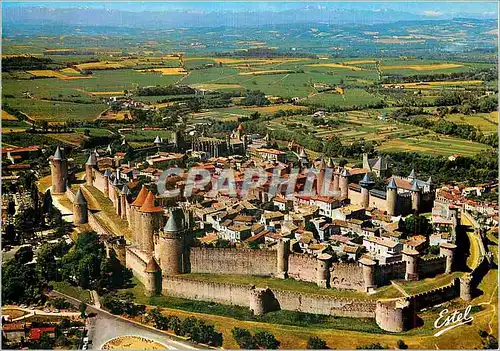 Moderne Karte Carcassonne (Aude)Vue aerienne de la cite prise du nord est