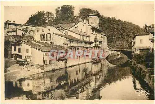 Cartes postales Saint Jean Pied de Port Vieilles maisons au bord de la Nive