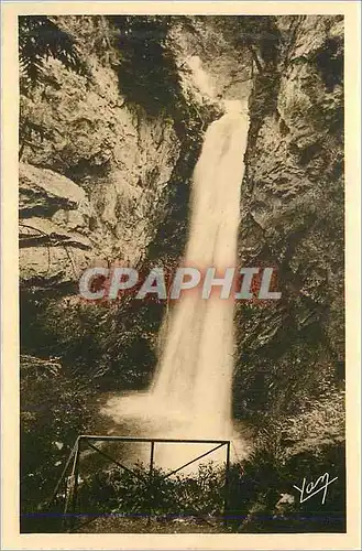 Cartes postales Les Pyrenees Du Tourmalet a Bagneres de Bigorre Gripp Artigue Cascade de Garet