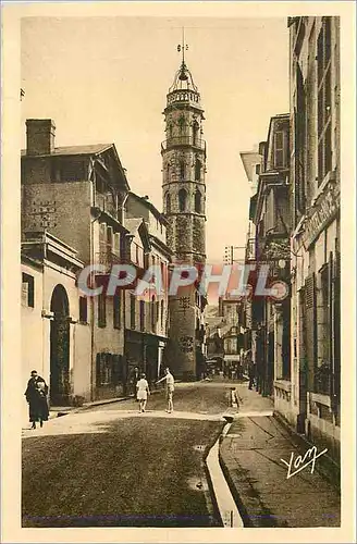 Cartes postales Les Pyrenees Du Tourmalet a Bagneres de Bigorre station thermale La tour des Jacobins(XV siecle)