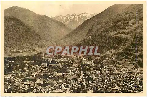 Cartes postales Luchon Reine de Les Pyrenees Station thermale tes frequentee centre d'excursions  vue generale e