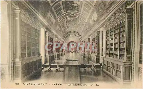 Ansichtskarte AK Fontainebleau Le Palais La Bibliotheque