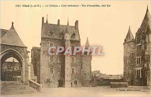 Ansichtskarte AK Vitre Le Chateau Cour Interieure Vue d'ensemble Cote Est
