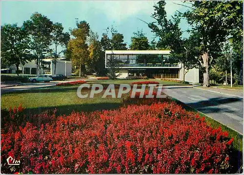 Cartes postales moderne Evry Essonne La Mairie et la Maison des Jeunes Andre Gossin Ris Orangis