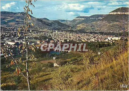 Cartes postales moderne Millau (Aveyron) Porte des Gorges du Tarn Vue Generale et le Pont sur le Tarn