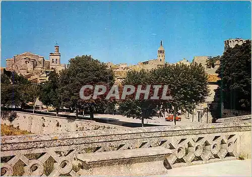 Cartes postales moderne Uzes (Gard) 1er Duch� de France Residence des Ducs d'Uzes depuis plus de 10 siecles Vue generale