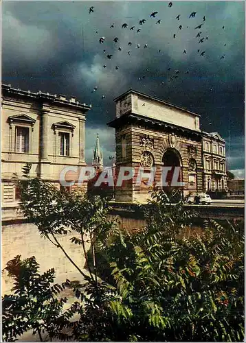 Cartes postales moderne Montpellier (Herault) A l'entree de la promenade du Peyrou la porte du Peyrou