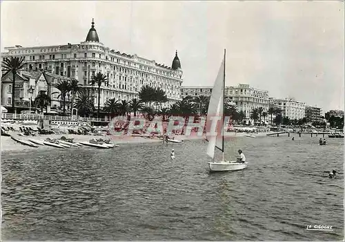 Moderne Karte Cannes AM La Plage et les Hotels Bateau