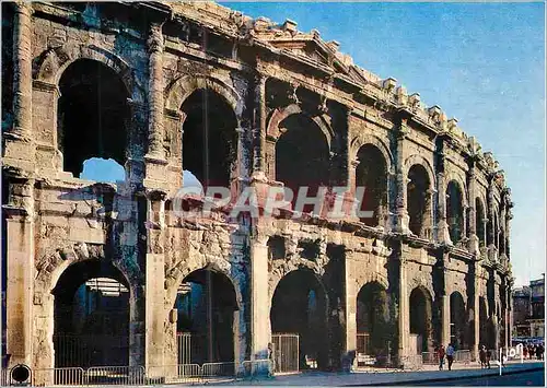 Cartes postales moderne Nime (Gard) Les Arenes Amphitheatre Romain (fin du 1er siecle apres J C) Couleurs et Lumiere de
