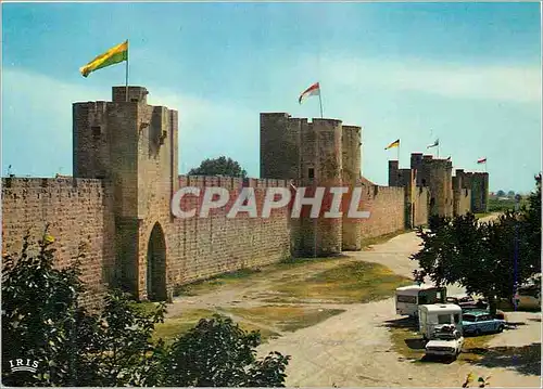 Cartes postales moderne Aigues Mortes (Gard) La ville de St Louis XIIIe s Les Remparts Reflets de Provence