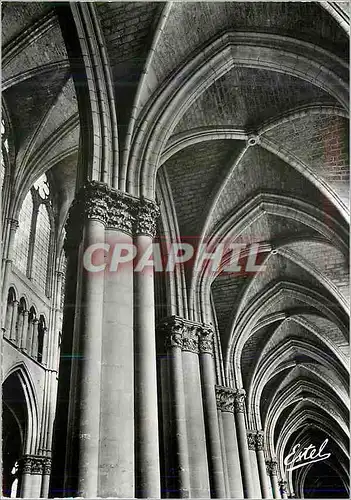 Cartes postales moderne La Cathedrale de Reims (XIIIe siecle) Perspecitve sur la Voute du Bas Cote Sud South Aisle View