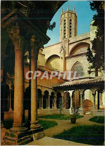 Cartes postales moderne Aix en Provence La Cite du Roy Rene Le clocher de la Cathedrale St Sauveur vu de l'interieur du