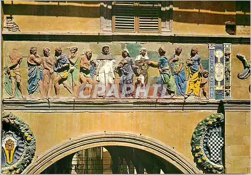 Cartes postales moderne Pistoia Hopital du Ceppo Frise Robbienne Vetir les nus