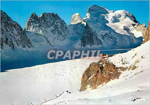 Cartes postales moderne Massif de l'Oisans Pelvoux Ailefroide (Htes Alp) Au premier plan le refuge des Ecrins (Caron)