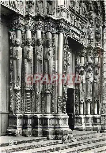 Cartes postales moderne Chartres (E et L) La Cathedrale Portail Royal (XIIe S)