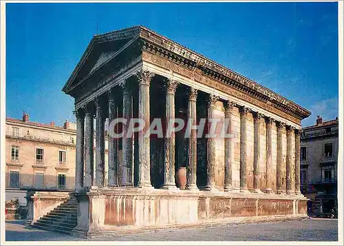 Cartes postales moderne Nimes la Maison Carree