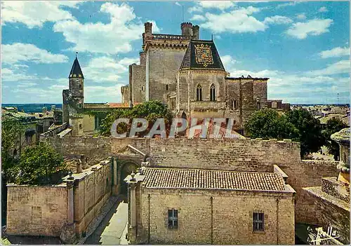 Cartes postales moderne Uzes (Gard) le Duche Entree du Chateau Ducal