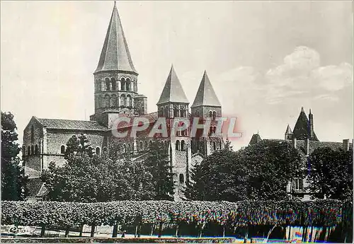 Cartes postales moderne Paray le Monial (S et L) la Basilique Batie par les Moins de Cluny