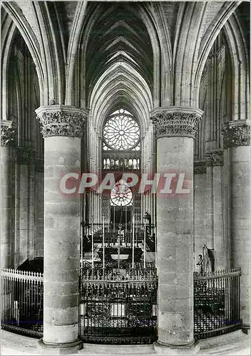Cartes postales moderne Reims (Marne) la Cathedrale Notre Dame (XIIIe s) la Nef Vue du Choeur