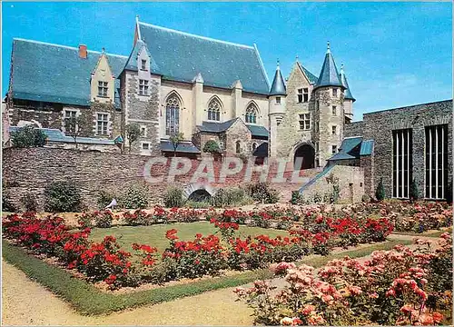 Cartes postales moderne En Anjou Angers (Maine et Loire) Chapelle et Musee des Tapisseries a l'Interieur du Chateau