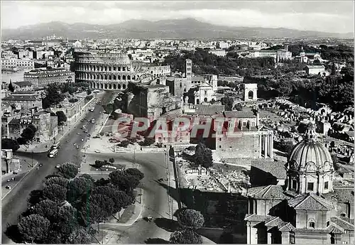 Cartes postales moderne Rome Panorama du Forum Romain Colisee Rue des Forums Imperials