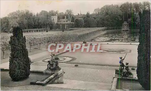 Cartes postales moderne Conde sur Iton (Eure) Le Vieux Chateau Les Jardins et le Miroir