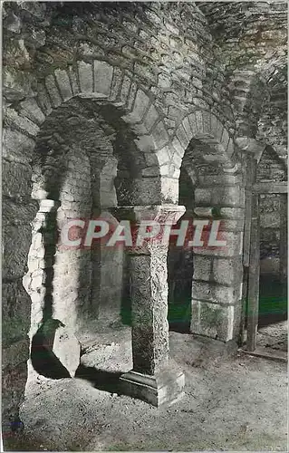 Cartes postales moderne Abbaye de Flavigny sur Ozerain (C d'Or) Pilier Carolingien (VIII S)