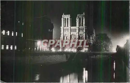 Cartes postales moderne Paris la Nuit Notre Dame