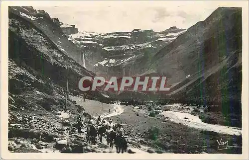 Cartes postales moderne Gavarnie Le Chemin du Cirque au Plateau de la Prade