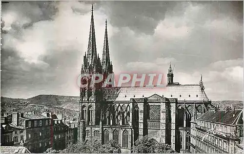 Cartes postales moderne Clermont Ferrand (P de D) La Cathedrale
