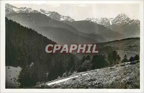 Cartes postales moderne Les Pyrenees Au Col d'Aspin (Alt 1407 m) Vue vers le Pic du Midi