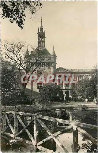 Cartes postales moderne Toulouse Haute Garonne Square General de Gaulle et Donjon du Capitole