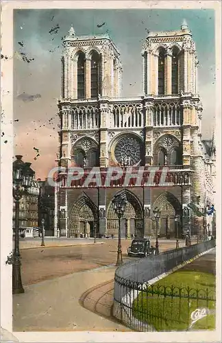 Cartes postales moderne Paris Notre Dame